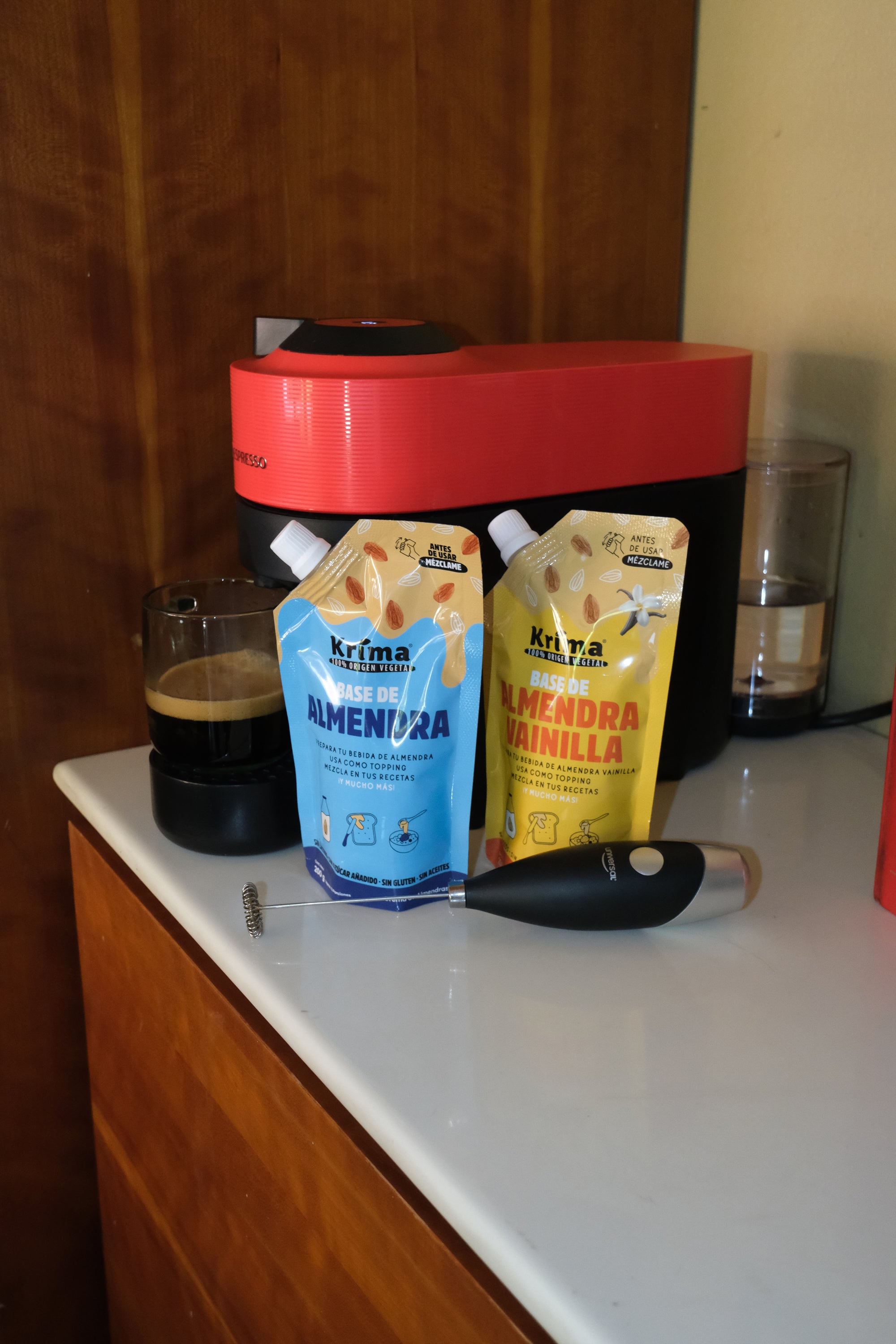 Rutina de la mañana:  2 bases 100% nueces de 200g + batidor eléctrico GRATIS
